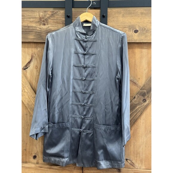 True Vintage Bonnie Strauss Size S Metallic Gray Button Up Long Line Blouse - Picture 1 of 5